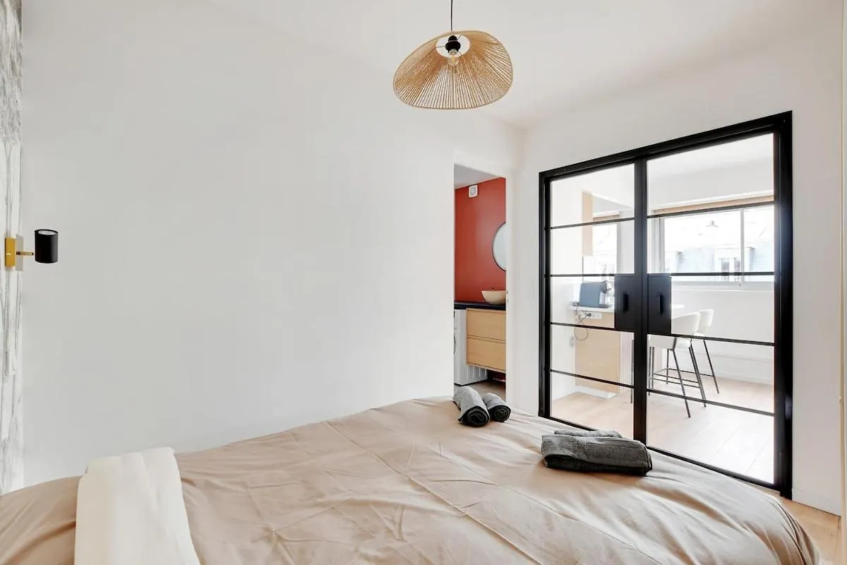 Eiffel Tower - Passy Apartment Paris