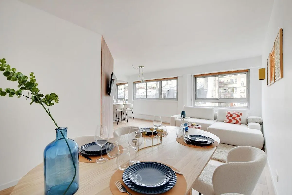 Eiffel Tower - Passy Apartment Paris
