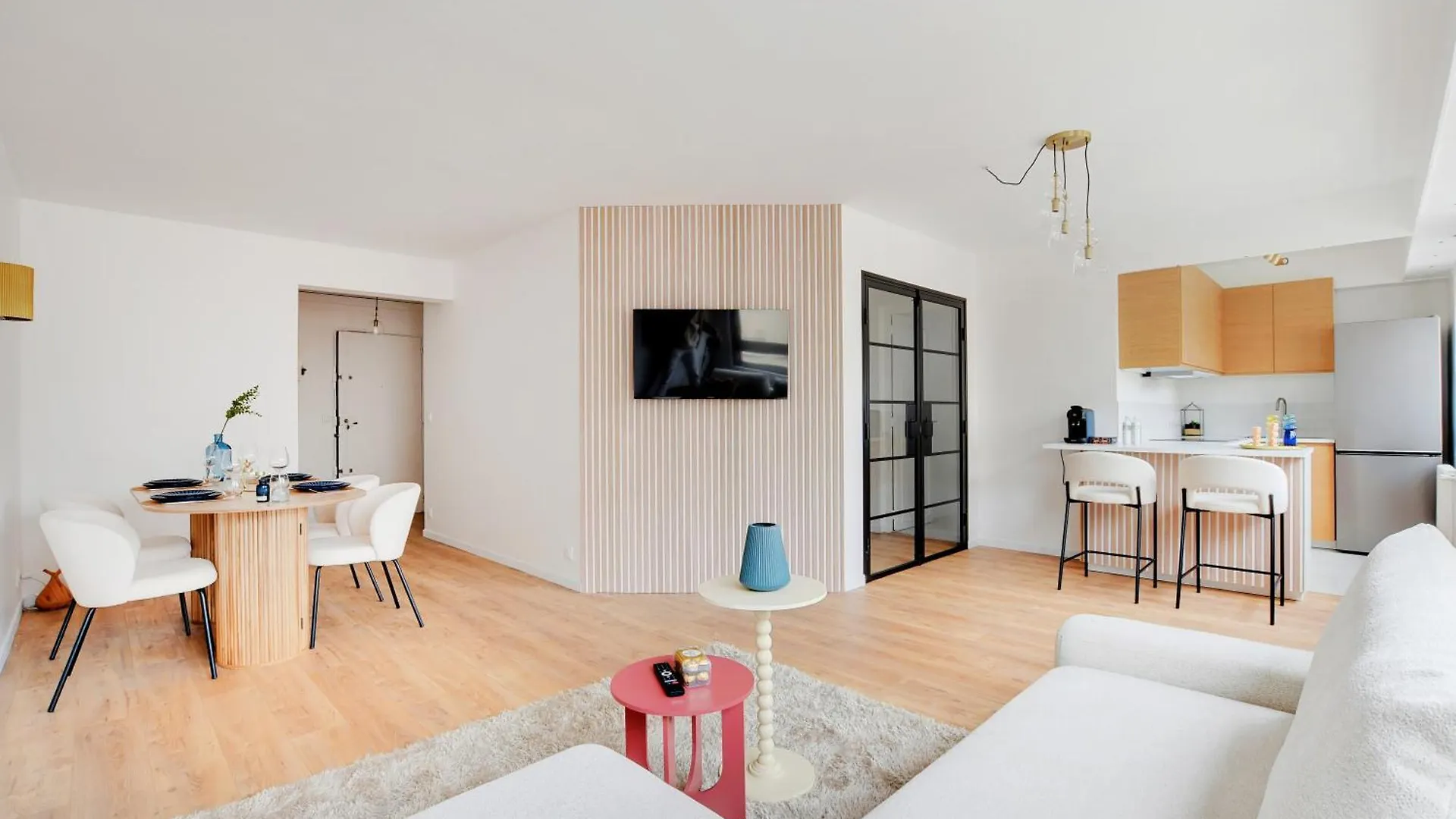 Eiffel Tower - Passy Apartment Paris France