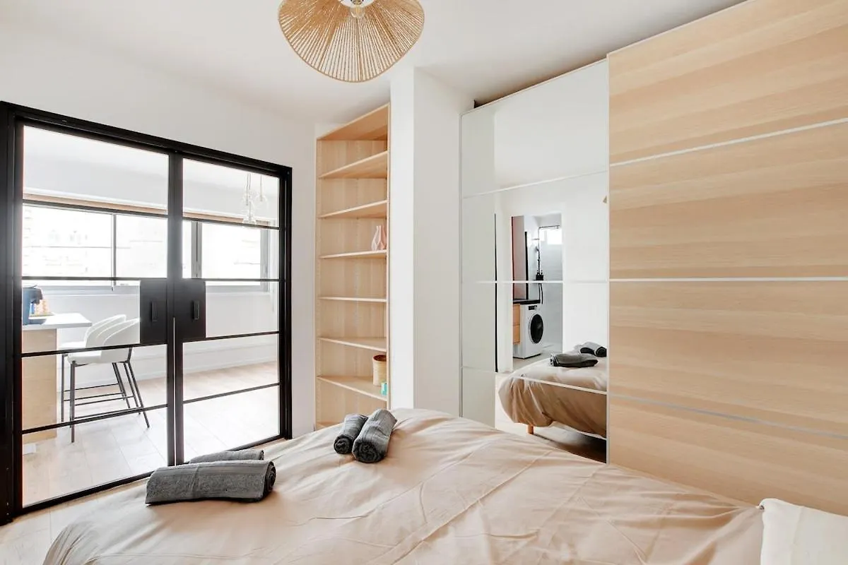 Eiffel Tower - Passy Apartment Paris